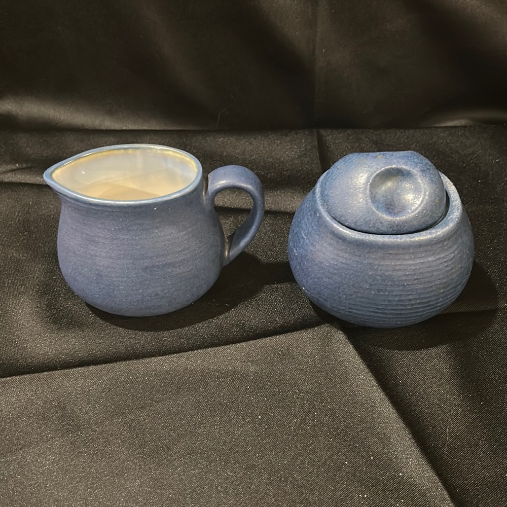 Sango Concepts creamer and sugar bowl. Sensations Blue. Discontinued in 2020